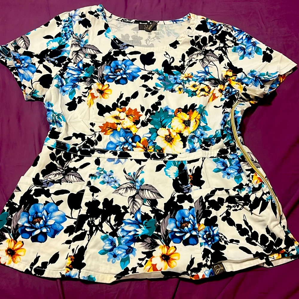 Jaanuu peplum scrub top